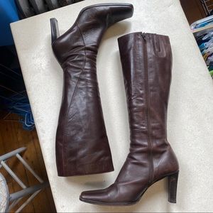 Charles David VTG Square Toe Heeled Boots